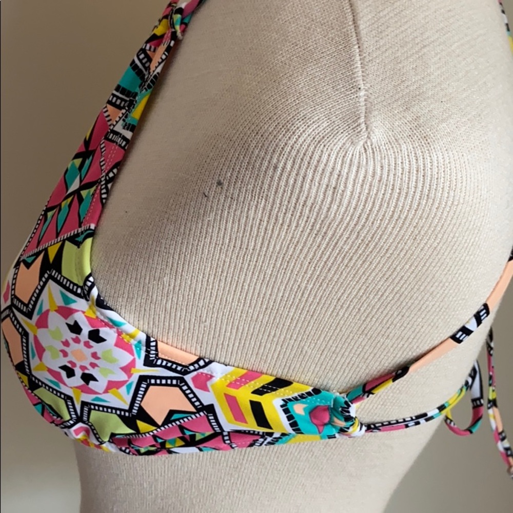 All For Color Printed Bikini Top - Picture 7 of 11